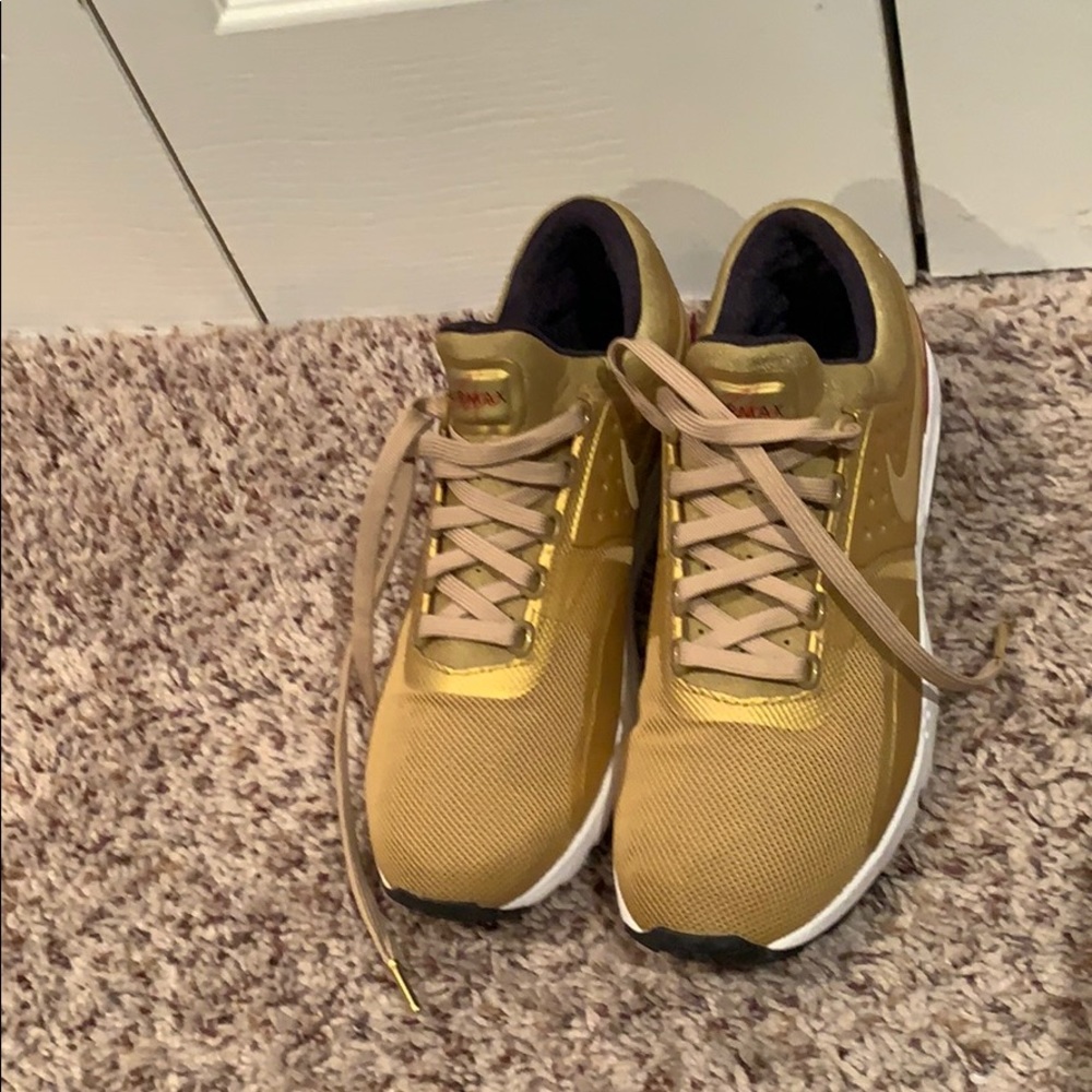Gold Nike air max